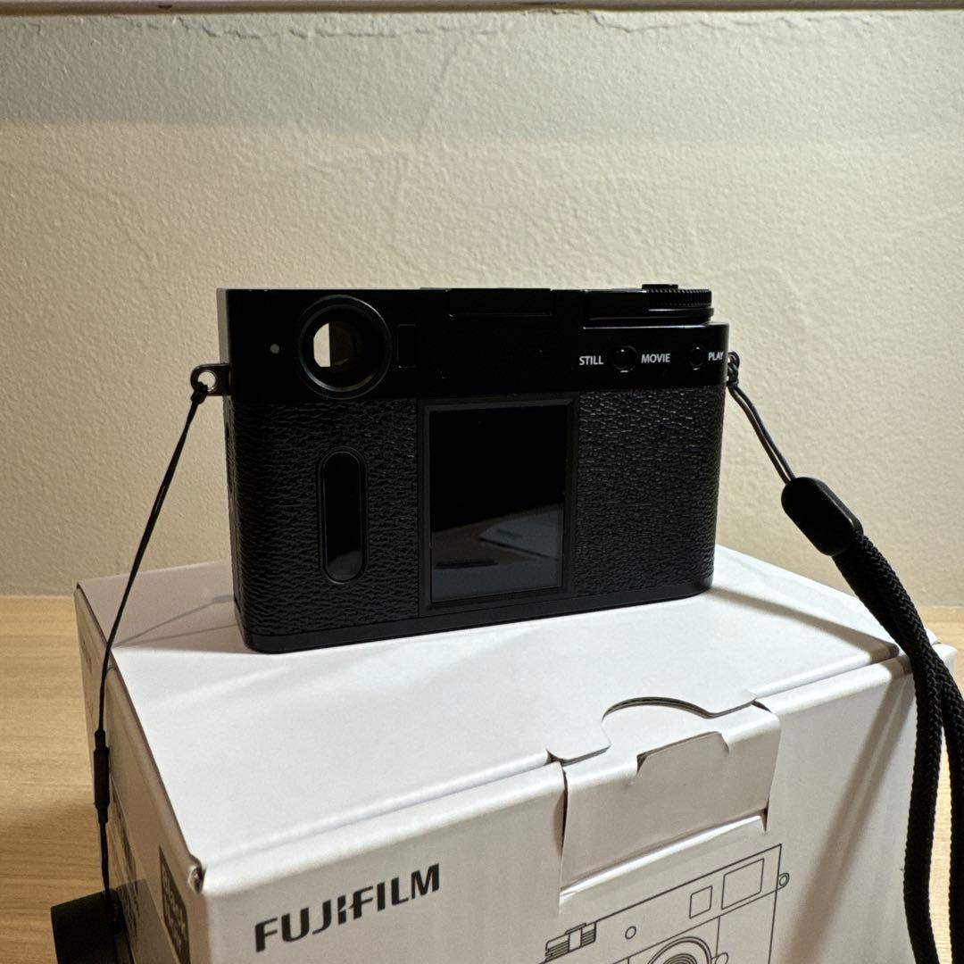 FUJIFILM Xhalf ミラーレス一眼 カメラ 本体