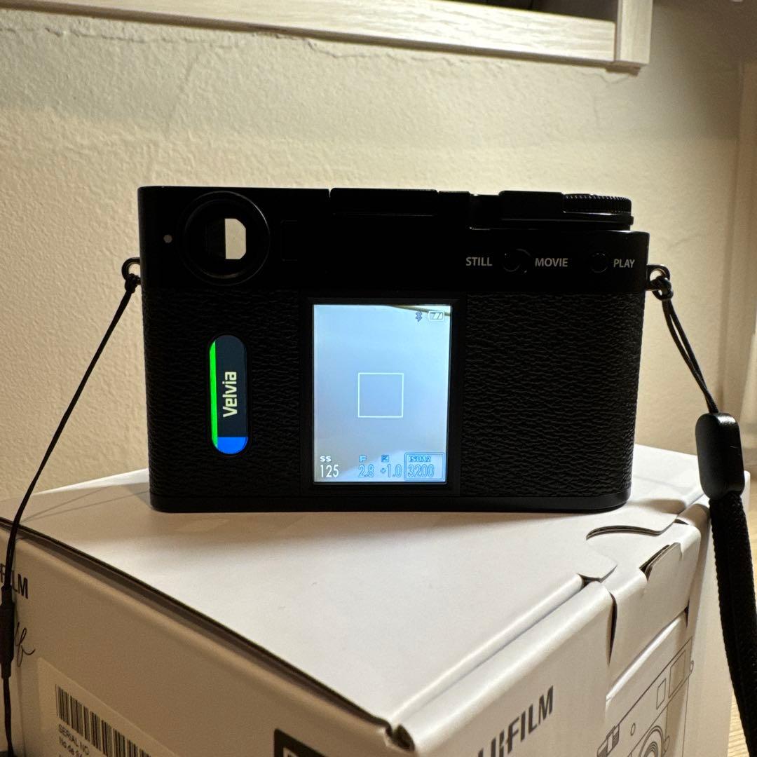 FUJIFILM Xhalf ミラーレス一眼 カメラ 本体