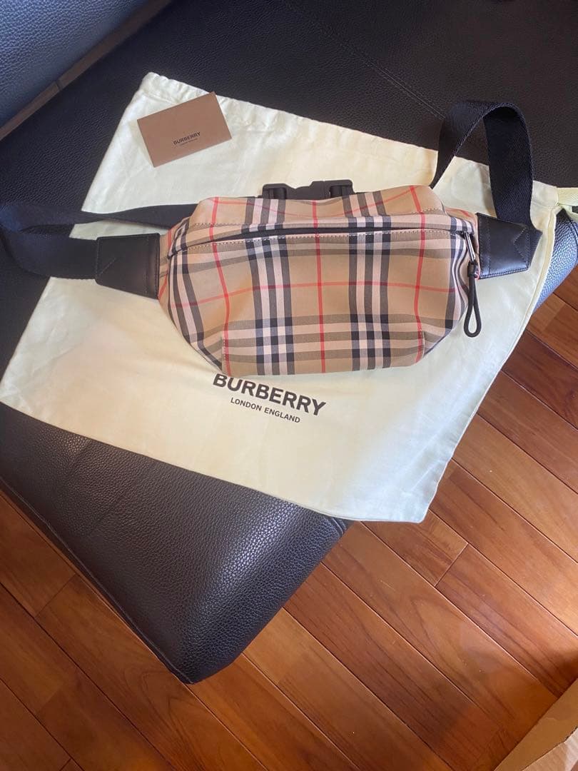 BURBERRY ヴィンテージチェック ボディバッグ ノバチェック