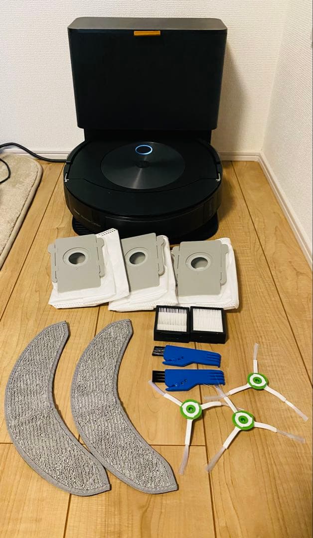 iRobot ロボット掃除機本体と部品セット　ルンバ　j7＋