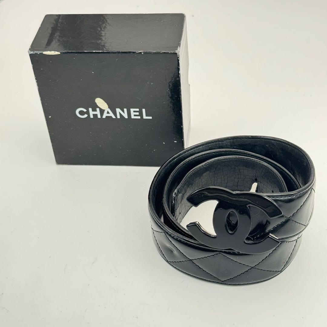 CHANEL ブラック　ココマーク　ベルト　マトラッセ　　パテントレザー　保存箱