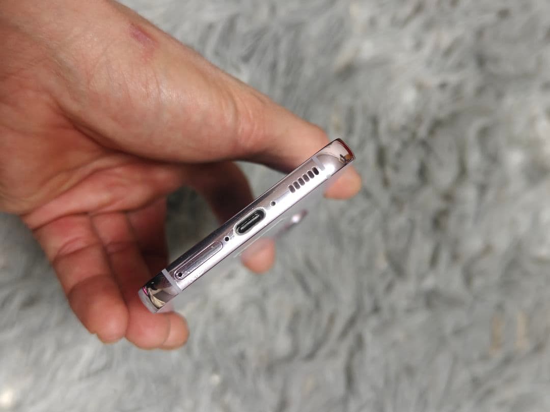 Samsung Galaxy S23 8/128gb 本体