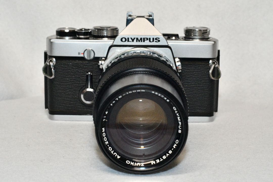 《動作品》OLYMPUS OM-1+中望遠ズームレンズ付きa404