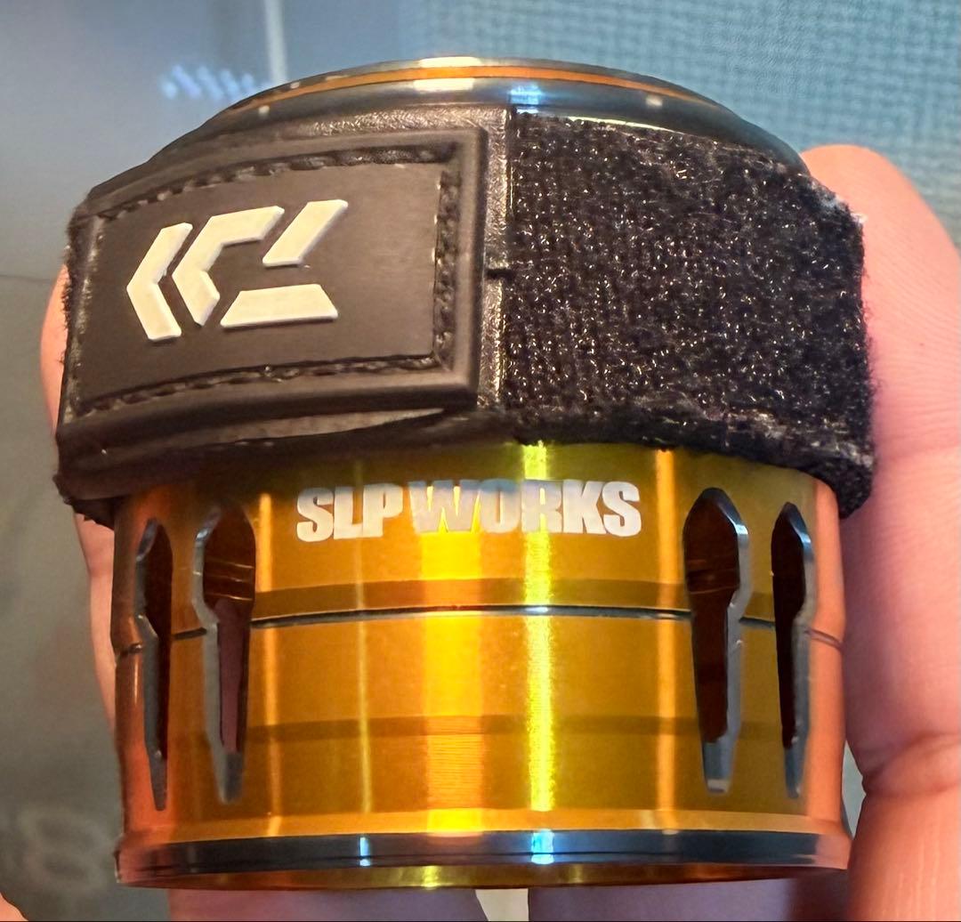 白*様 SLP WORKS 2500LBD スピニングリールパーツ美品