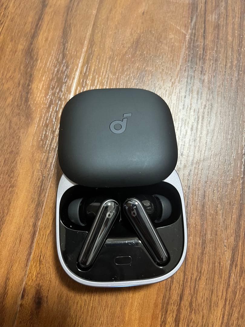 【美品】Soundcore Liberty 5 黒