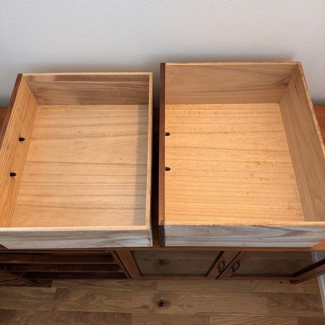 大*魂様 ビンテージ風サイドボード/ガラス扉キャビネット/テレビ台/ B-Com