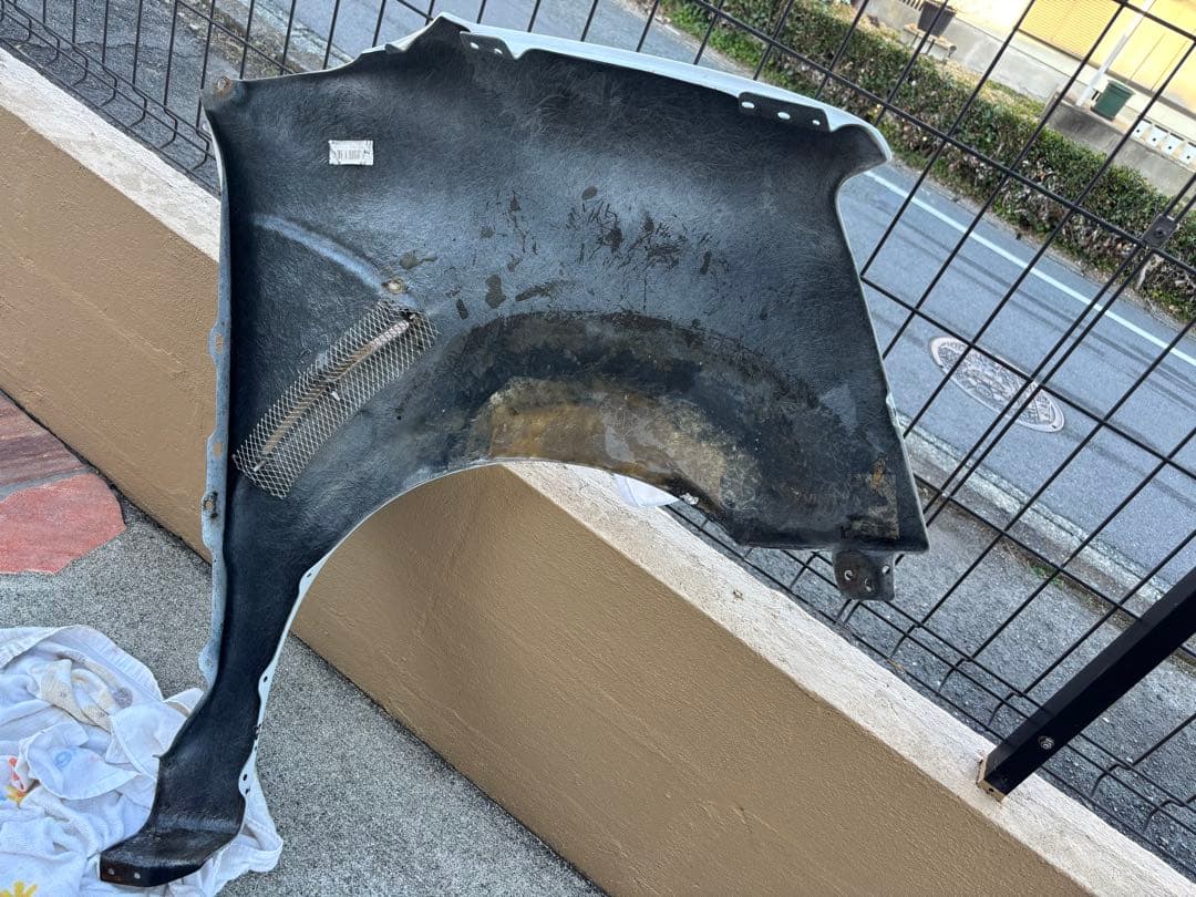 けん1/28まで　ワゴンR 社外　パールホワイト フェンダー 左右セット