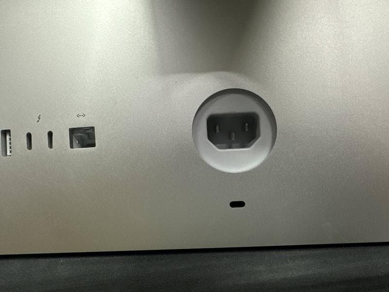 Apple iMac 2017/i5-7世代/21.5 FusinDrive