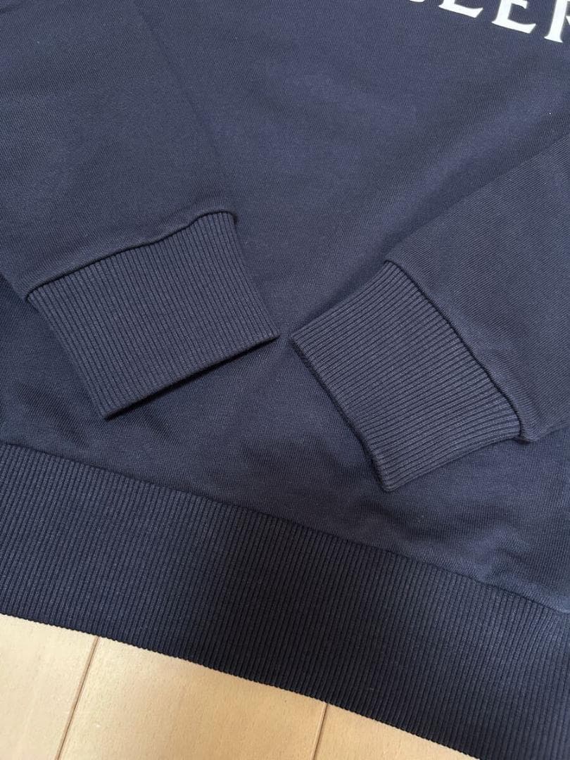 ★モンクレール　22年　スウェット　140センチ　10歳　ネイビー　美品★