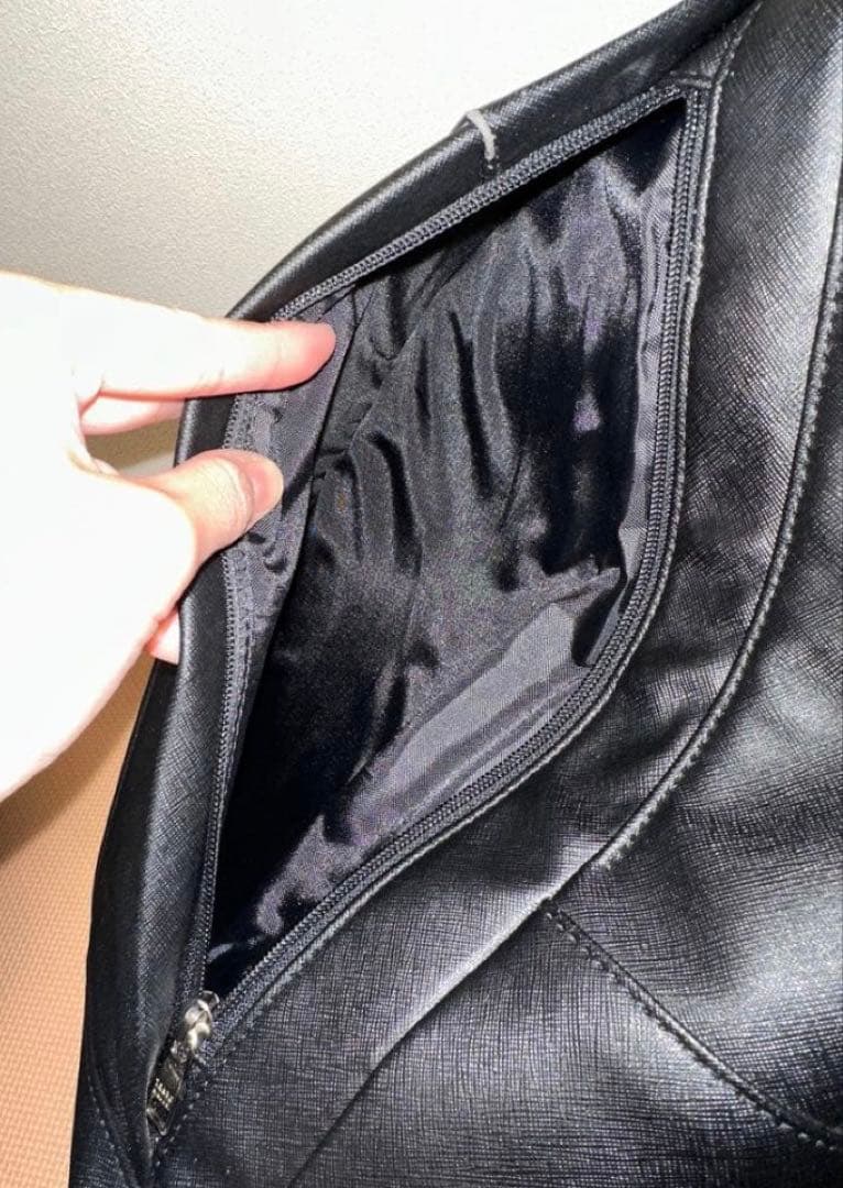 TAKEO KIKUCHI タケオキクチ ビジネスリュック ブラック美品