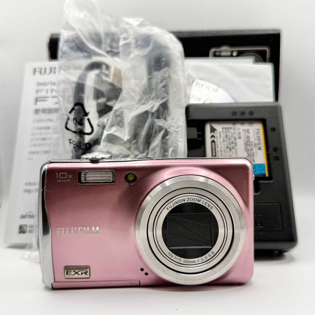 【箱付き】FUJIFILM Finepix F70EXR ピンク 動作確認済み