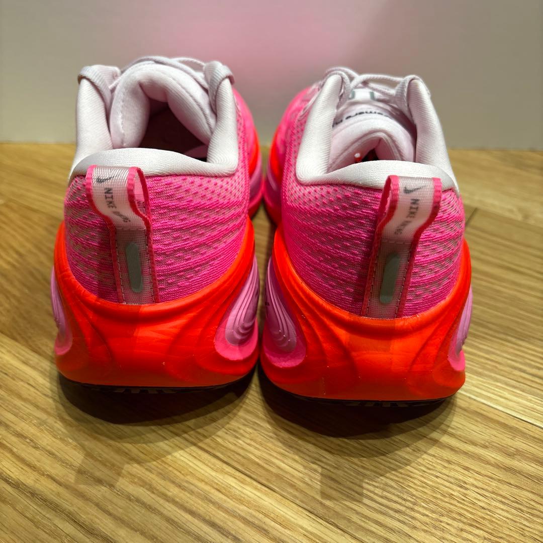 【25.5cm/新品未使用】ウィメンズ　ナイキ ボメロプラス