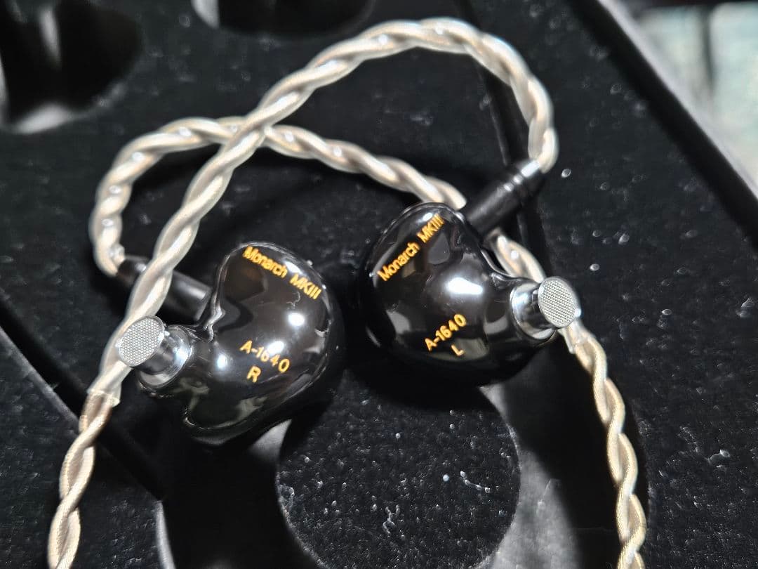 イヤホン THIEAUDIO Monarch MK3