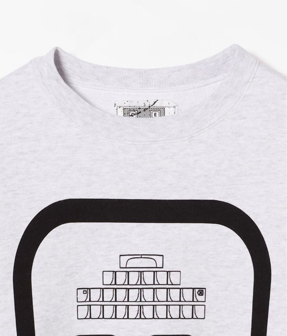 C.E cavempt スウェットシャツ