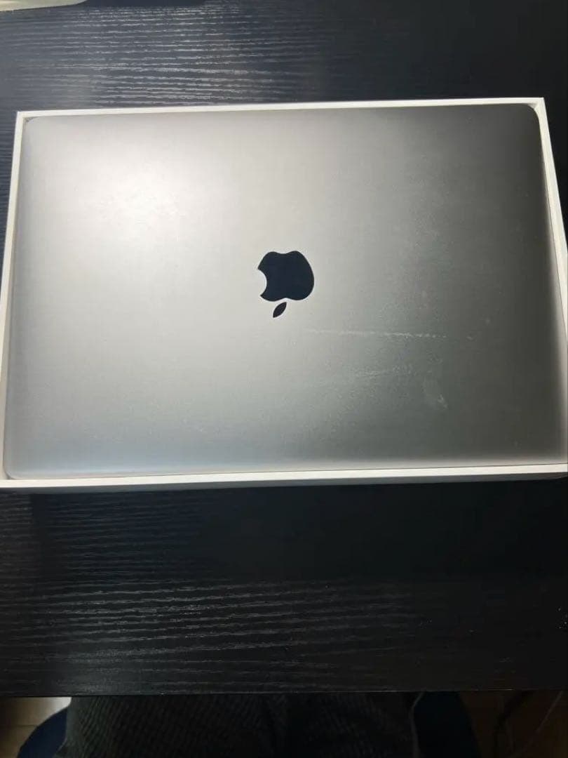 Macbook Air 2020 Core i3 シルバー