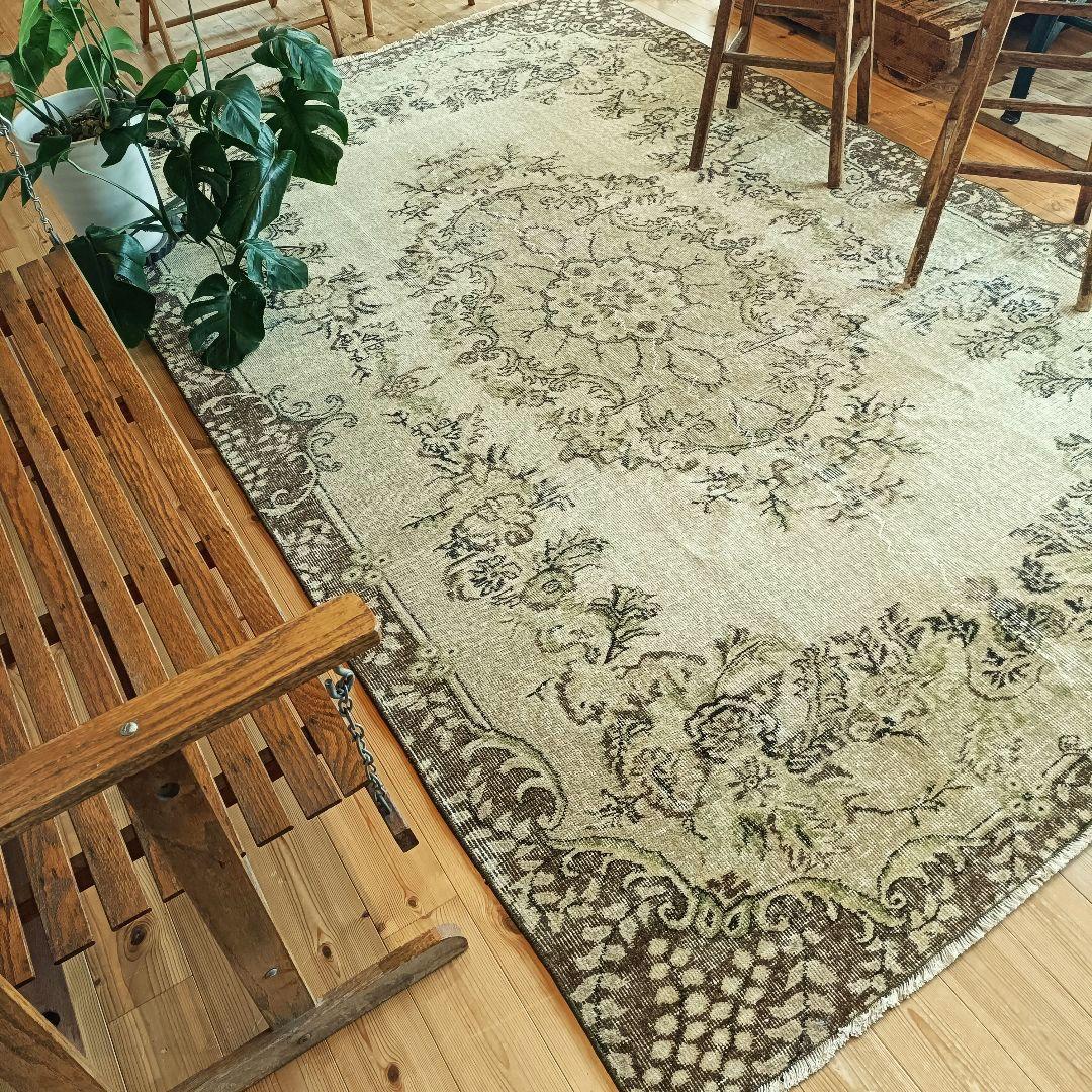 【1970s】超大判! トルコ製ヴィンテージラグ オーバーダイ　トライバルラグ