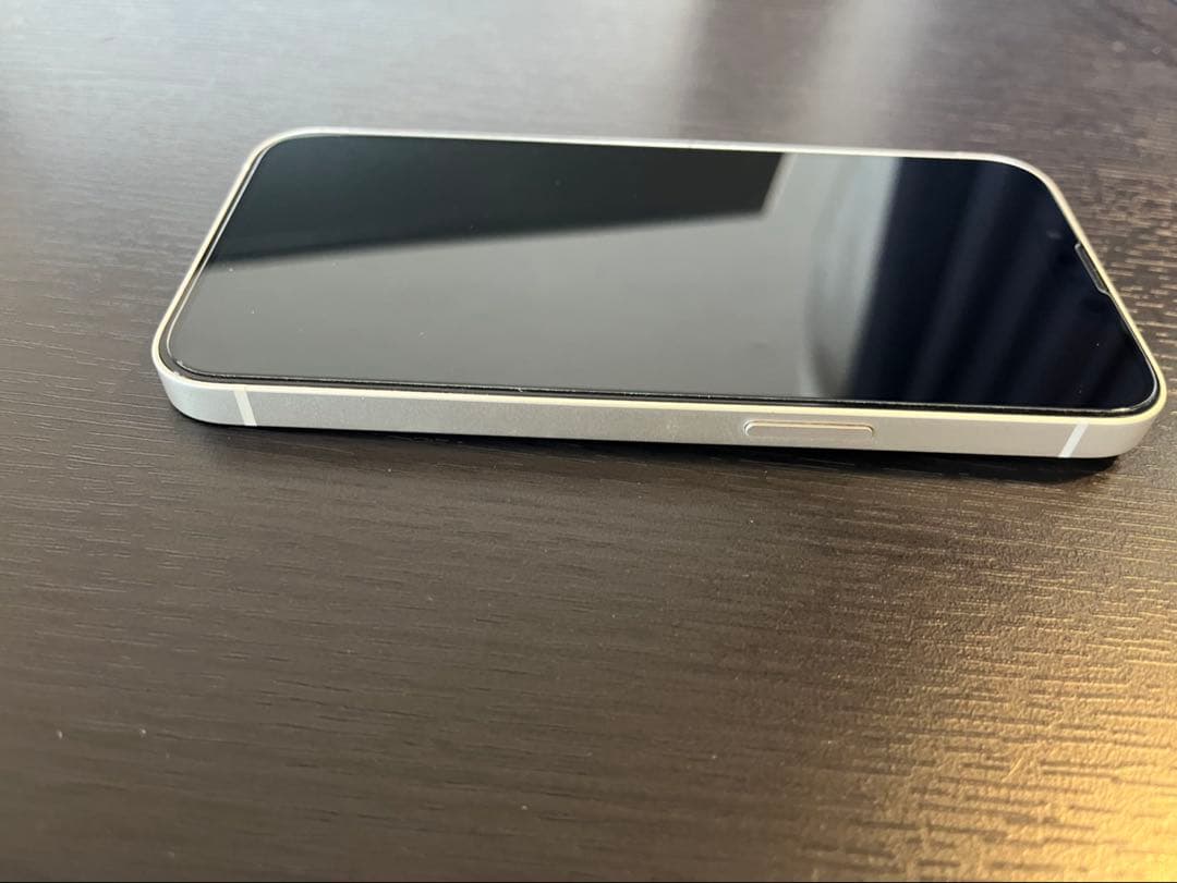 iPhone13 スターライト SIMフリー