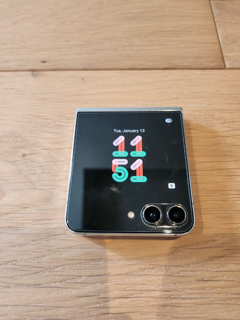 Samsung Z Flip5 256GB ミント SIMフリー 良品 即発送