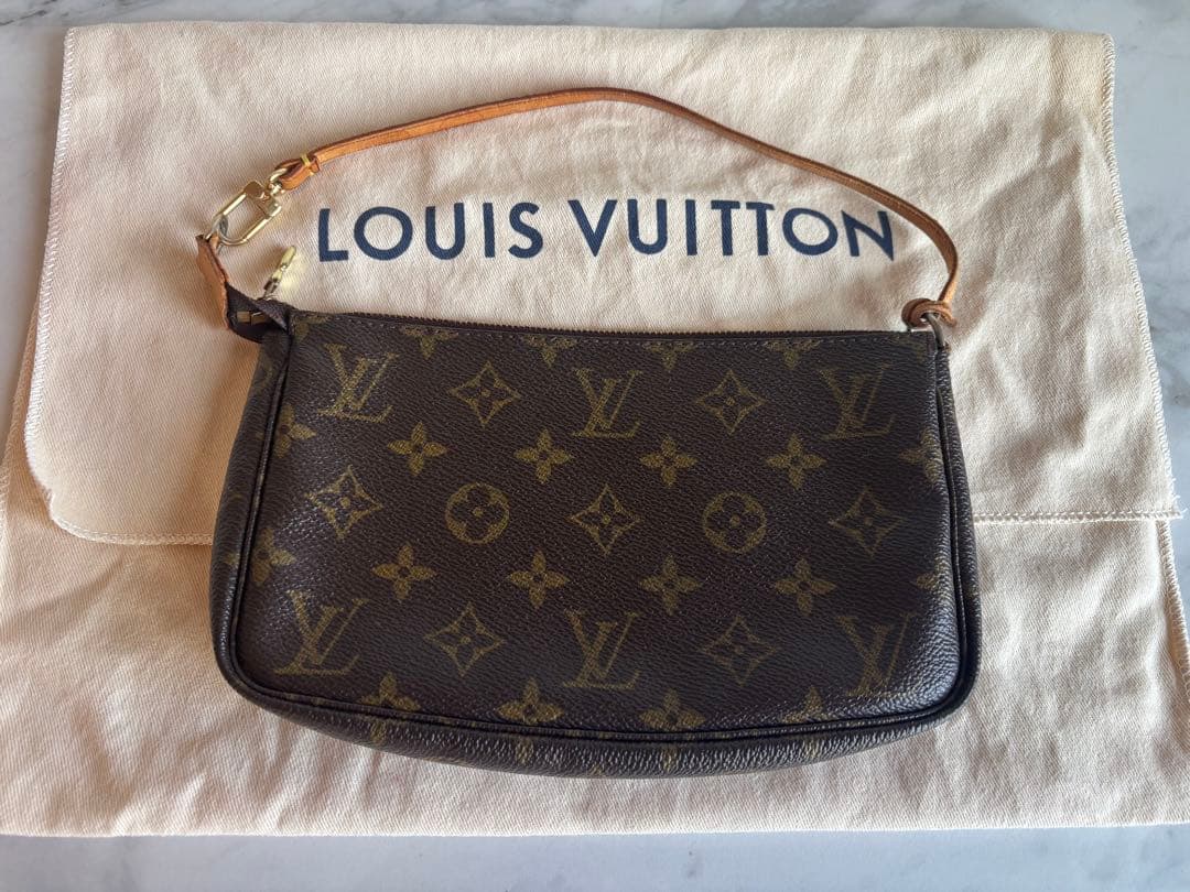 ※ みこ LOUIS VUITTON アクセソワール アクセサリーポーチ