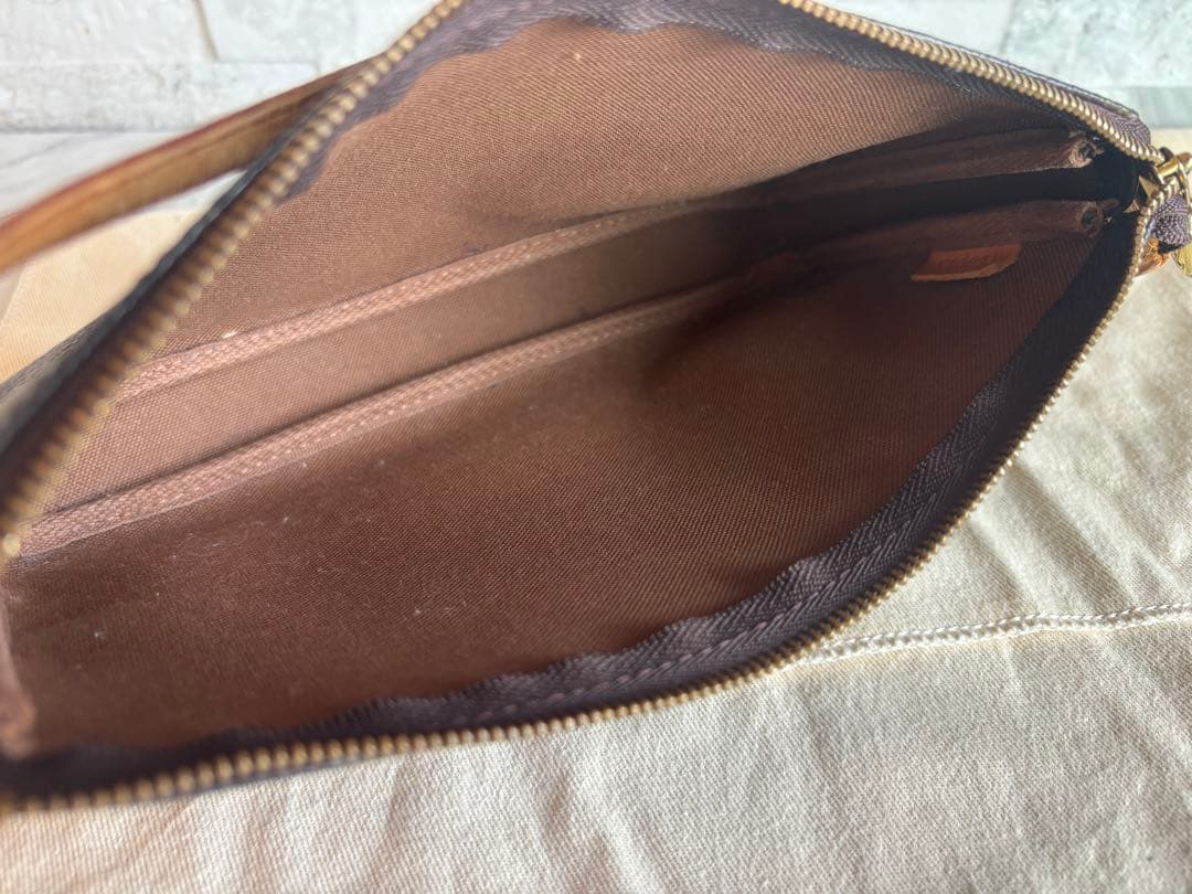 ※ みこ LOUIS VUITTON アクセソワール アクセサリーポーチ