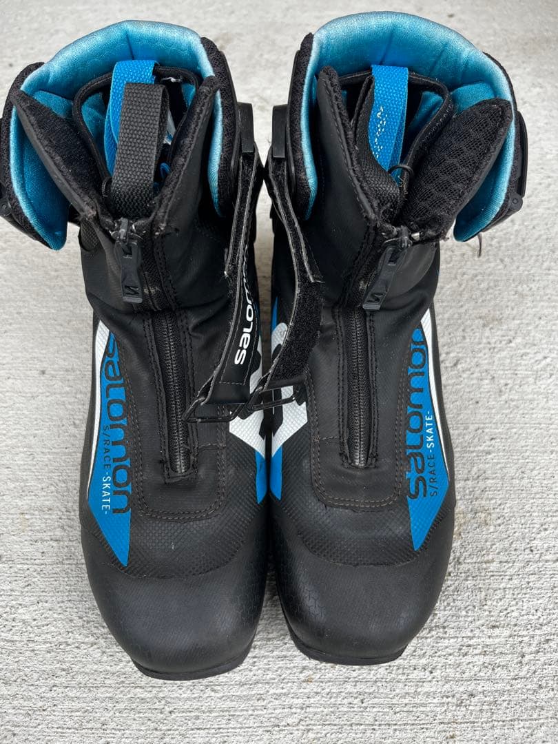 スキーブーツ　サロモン　スケーティング