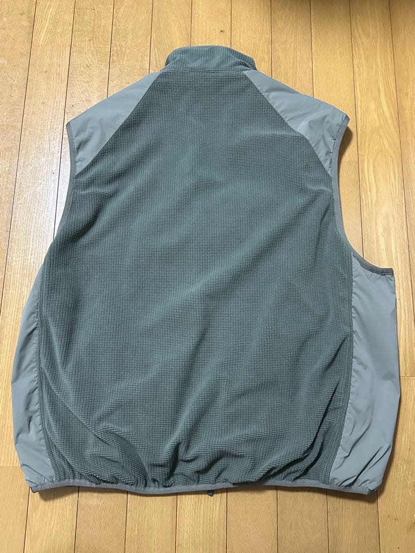 S*n様 Daiwa pier39リバーシブルベストMダイワピア39ウルフグレー