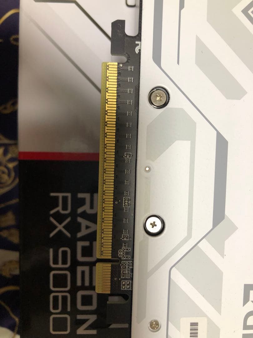 グラフィックボード・グラボ・ビデオカード Radeon RX 9060 XT Steel Legend 16GB OC