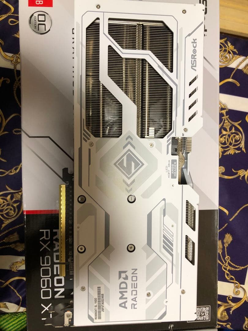 グラフィックボード・グラボ・ビデオカード Radeon RX 9060 XT Steel Legend 16GB OC