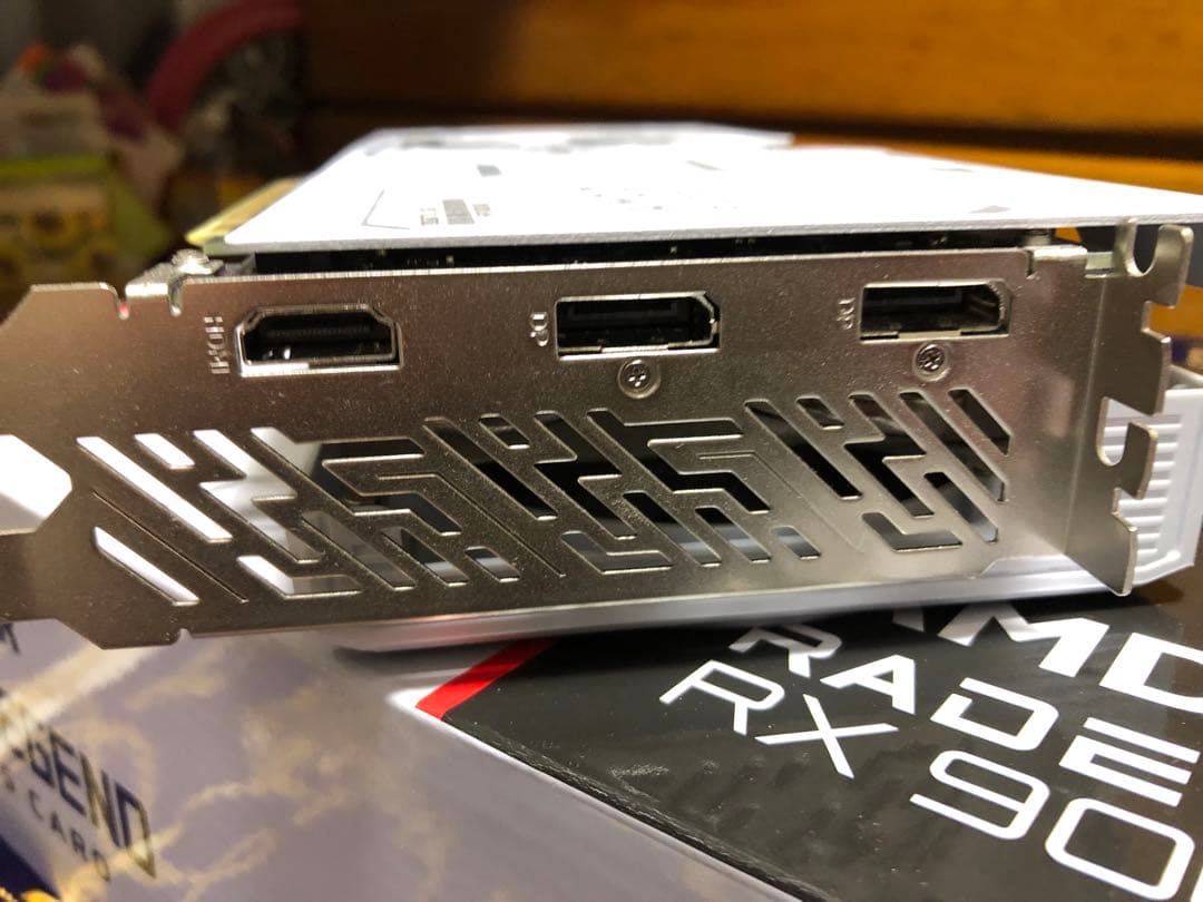 グラフィックボード・グラボ・ビデオカード Radeon RX 9060 XT Steel Legend 16GB OC