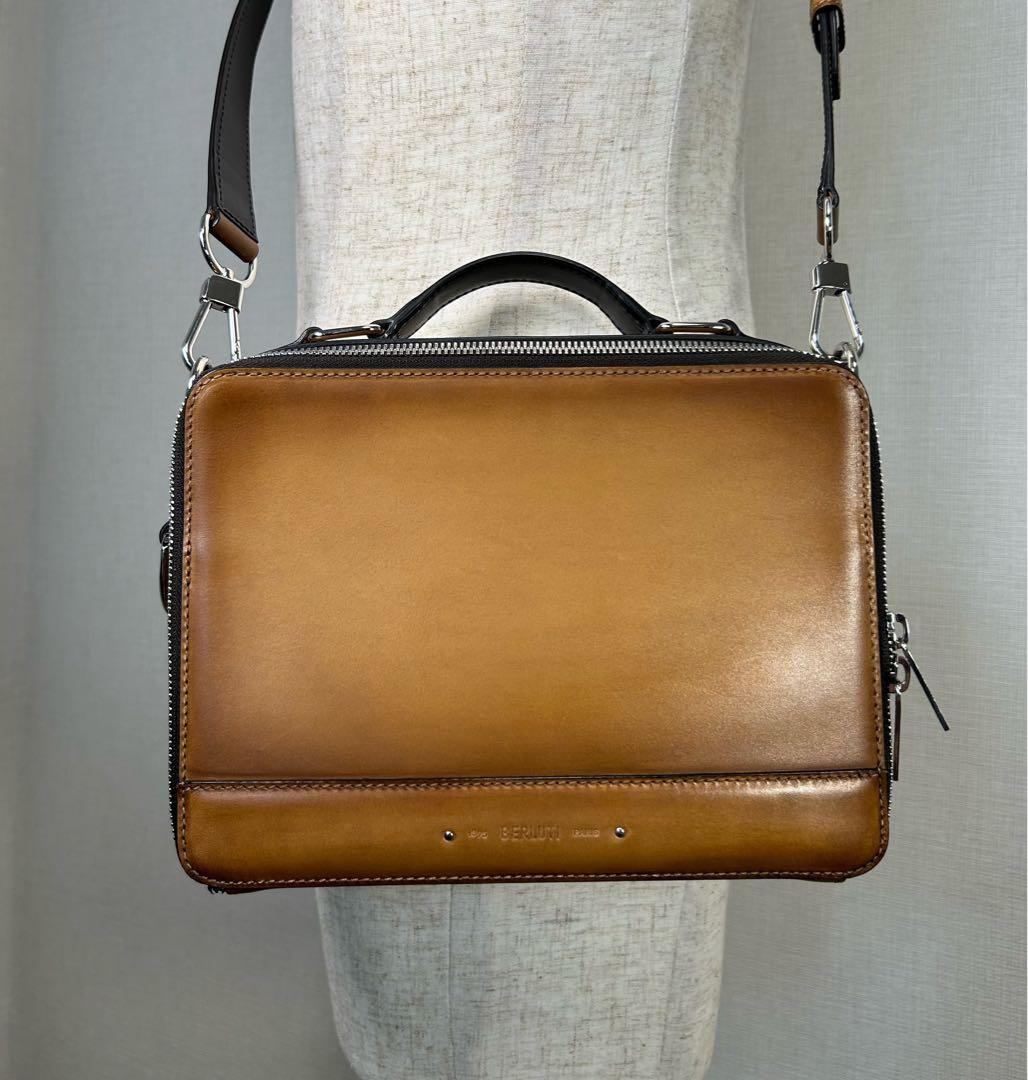 ほぼ新品 Berluti TAKE OFF PM スモール ショルダーバッグ