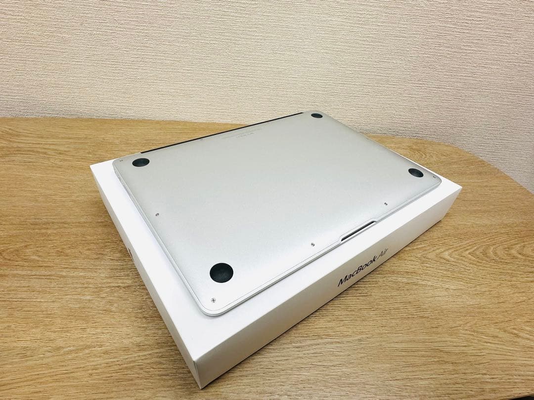 美品MacBook Air 13インチ【2022年OS】512G／Office付