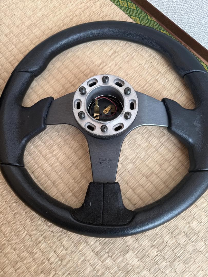 MOMO スポーツステアリング 本体　RACE3000