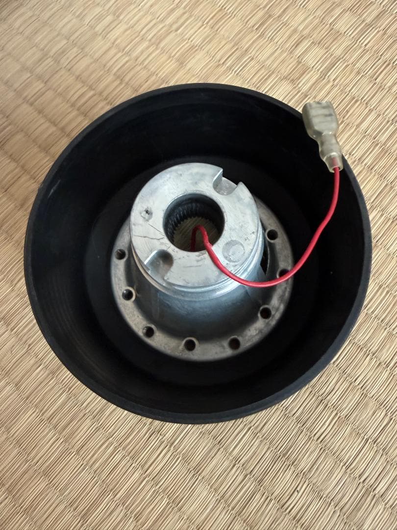 MOMO スポーツステアリング 本体　RACE3000