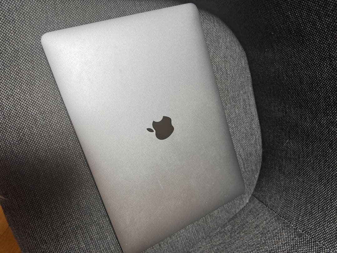 Apple MacBook Pro スペースグレー 13inch 2017