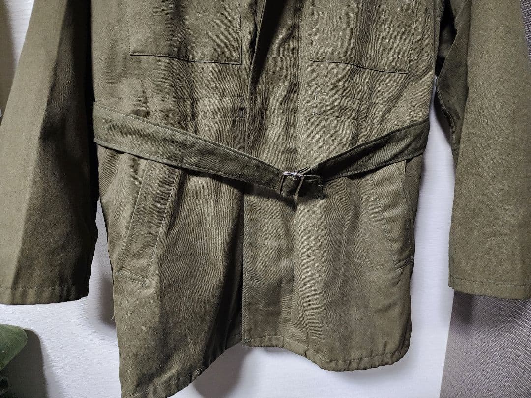 チェコ軍　M85パーカー④