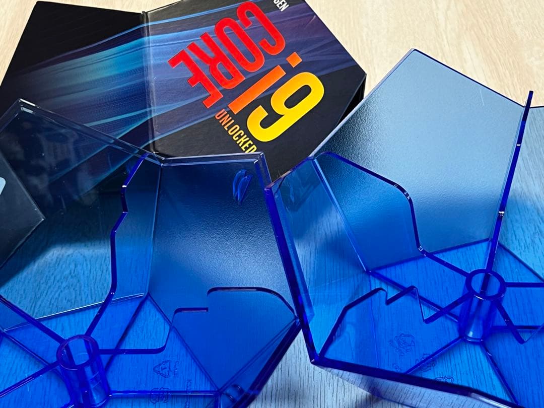 ジャンク扱い　Intel Core i9-9900K ケースなし値下げ致します
