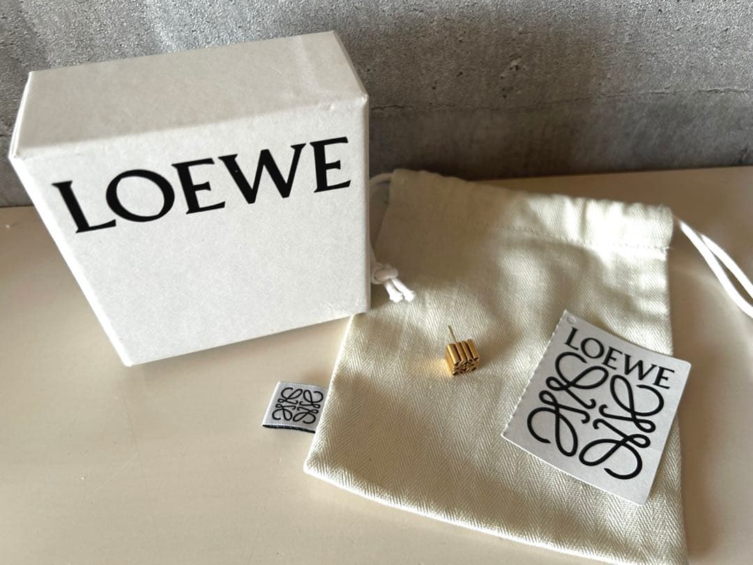 かか★LOEWE スタッドピアス 片方のみ キャッチなし★ロエベ