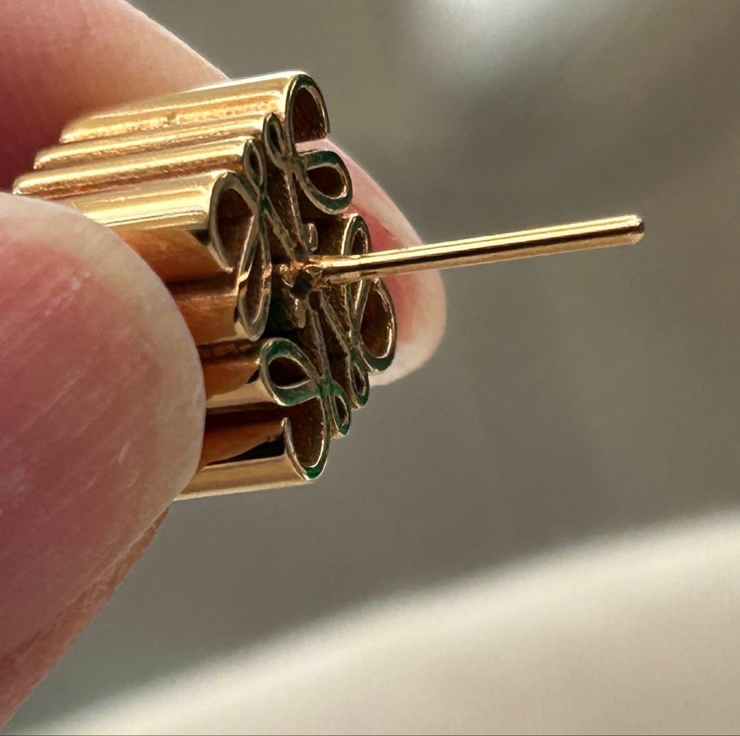 かか★LOEWE スタッドピアス 片方のみ キャッチなし★ロエベ