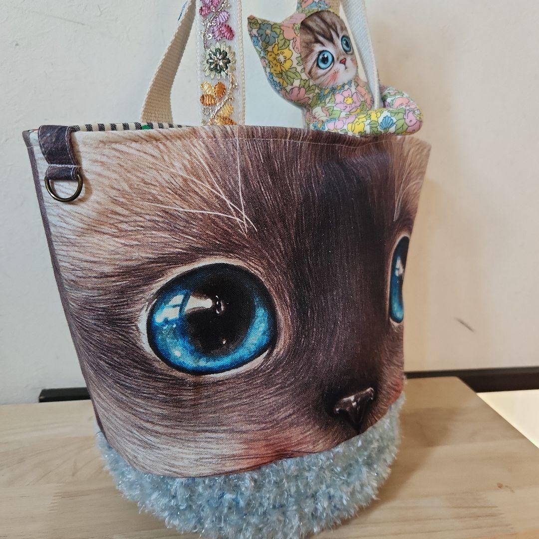 ゆ*ら様 コヤンイサムチョン　ニャンの毛糸のカゴバック　ハンドメイド