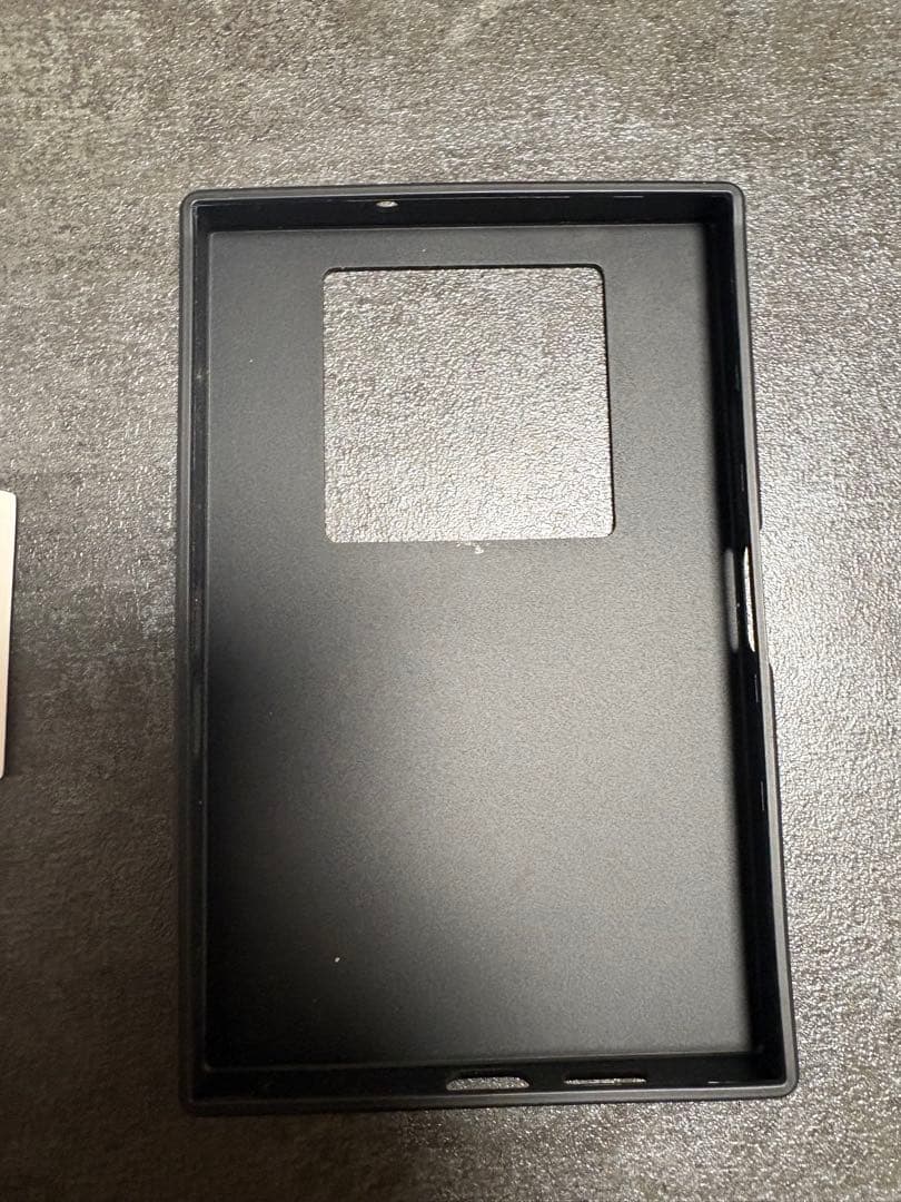 スマートフォン本体 Uniherz TITAN 2