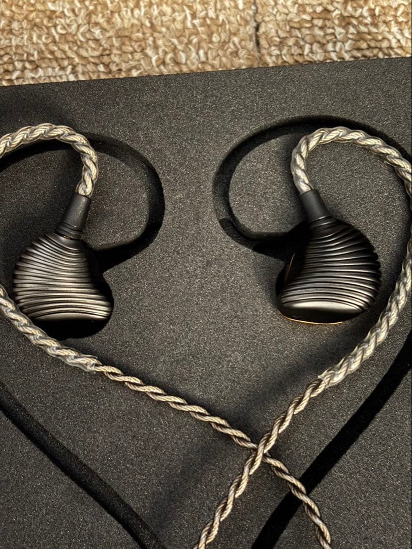 イヤホン Shanling ME600