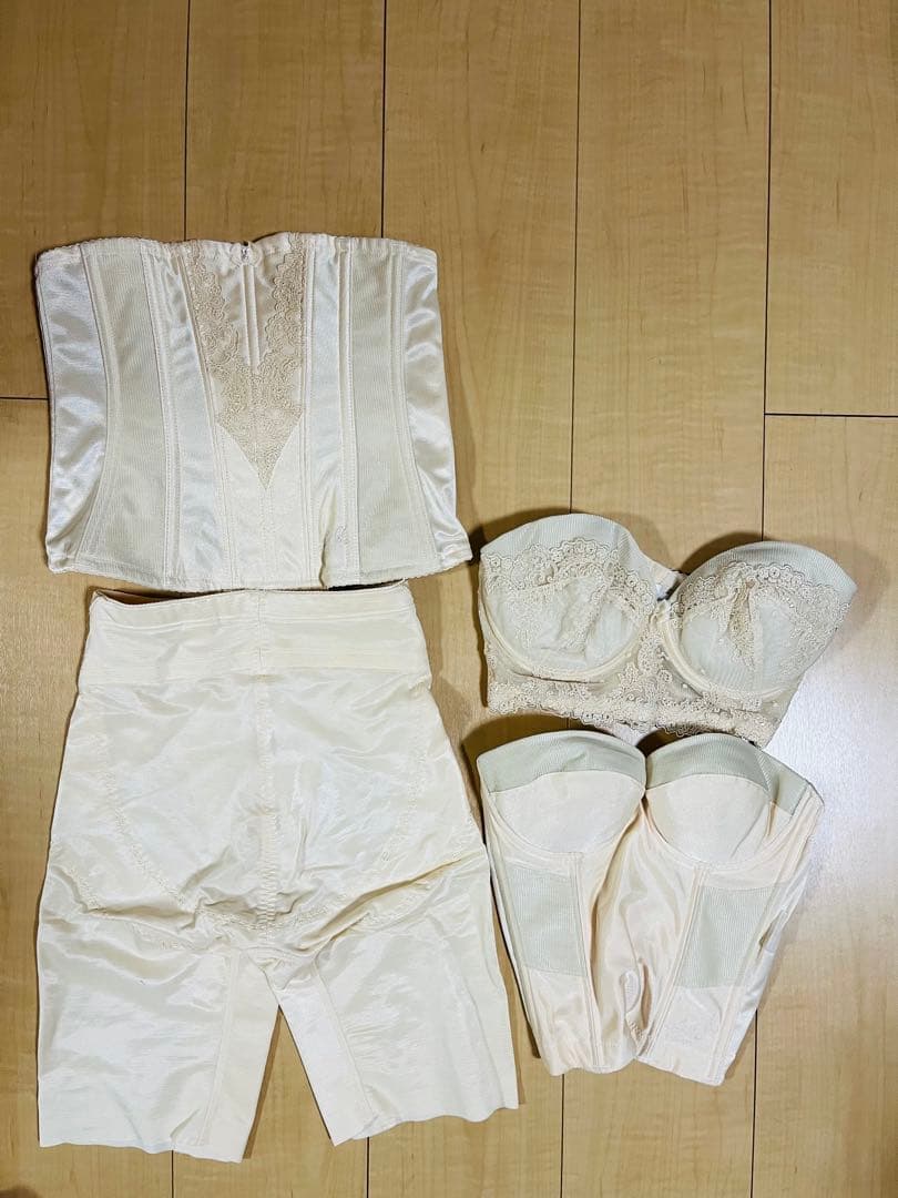 アイボリー コルセット ブラジャー ガードル セット