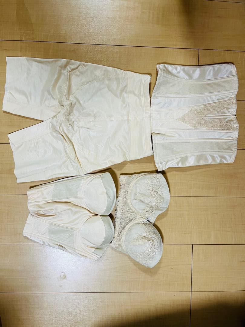 アイボリー コルセット ブラジャー ガードル セット