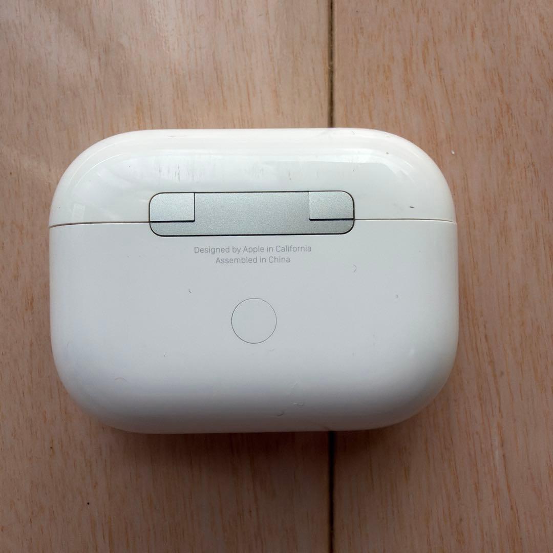 Apple AirPods pro 第一世代　Lightning充電