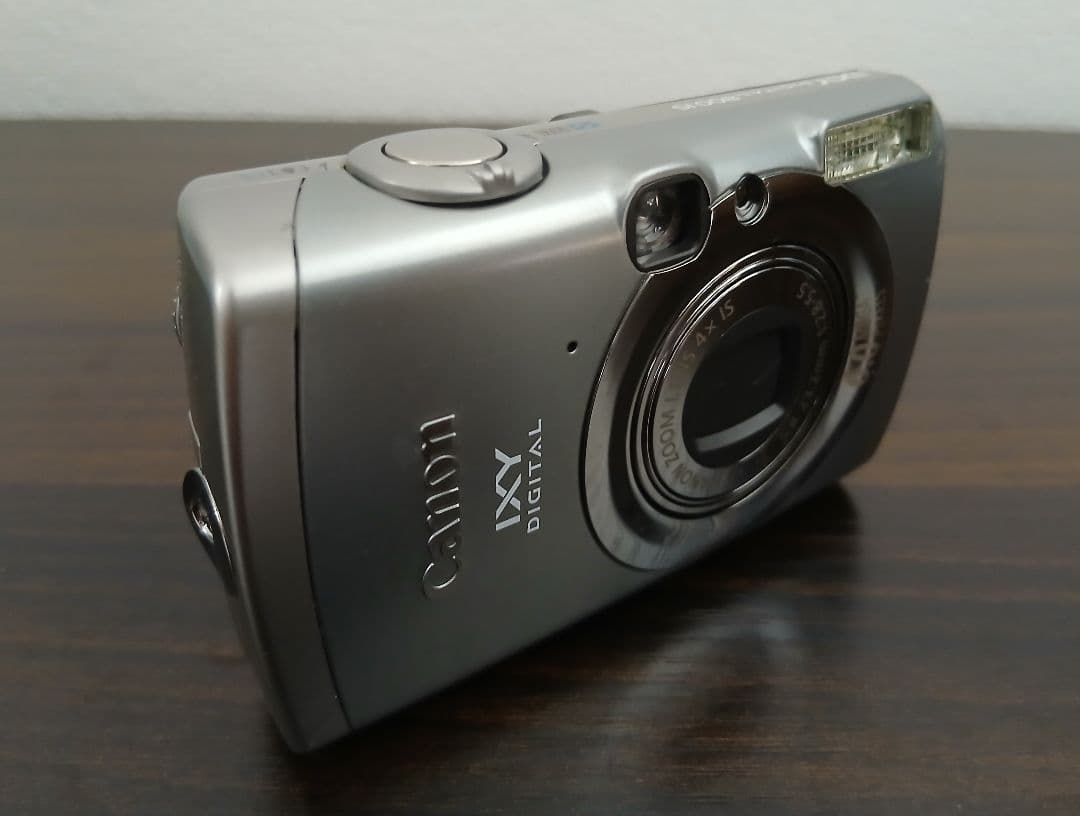 Canonキャノン IXYDIGITAL 800 IS