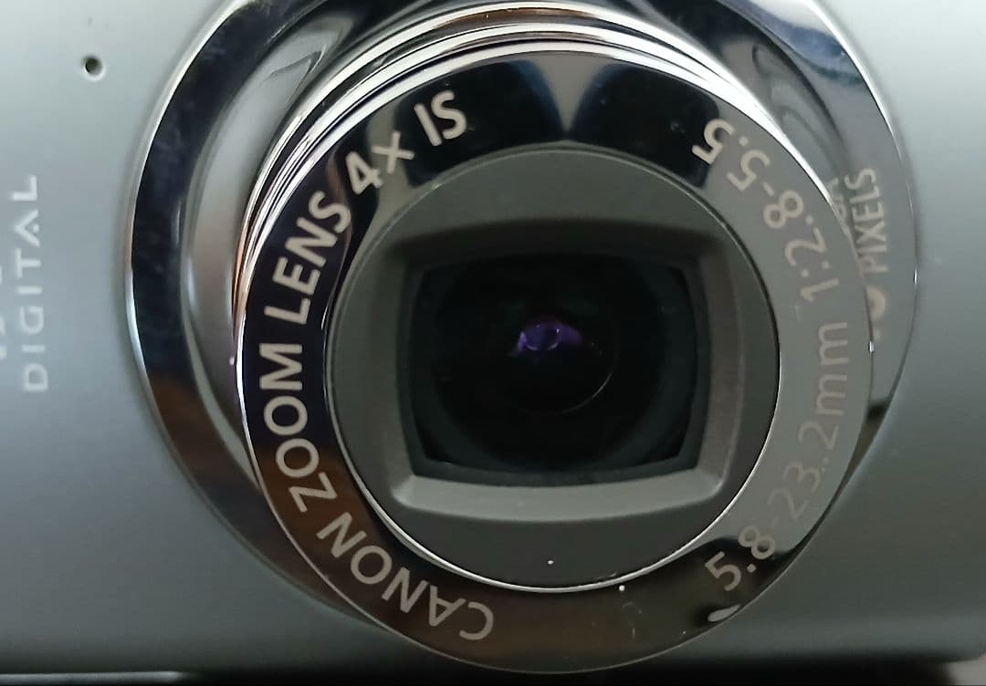 Canonキャノン IXYDIGITAL 800 IS