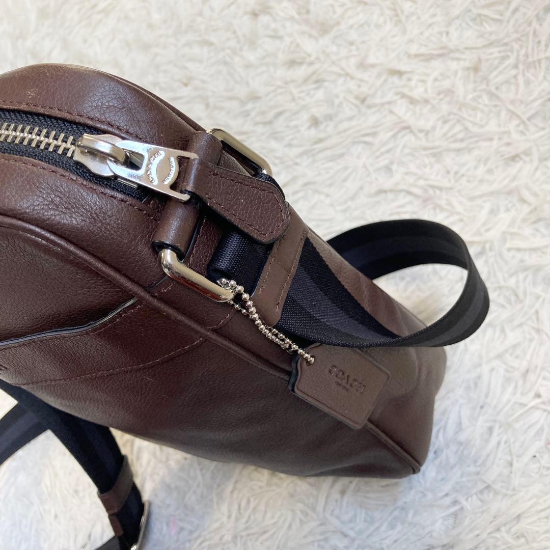 極美品 COACH チャールズ フライトバッグ ヘリテージ ボディバッグ