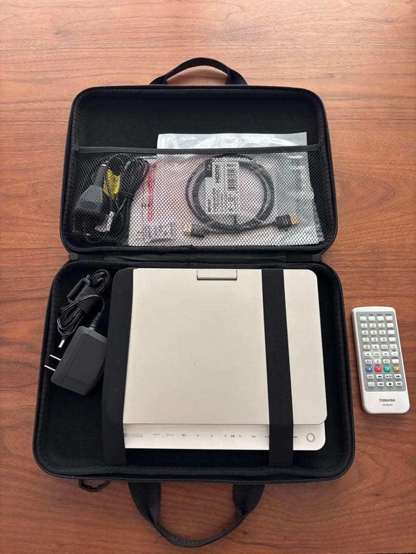 TOSHIBA SD-BP900S ポータブルブルーレイプレーヤー美品バック付き