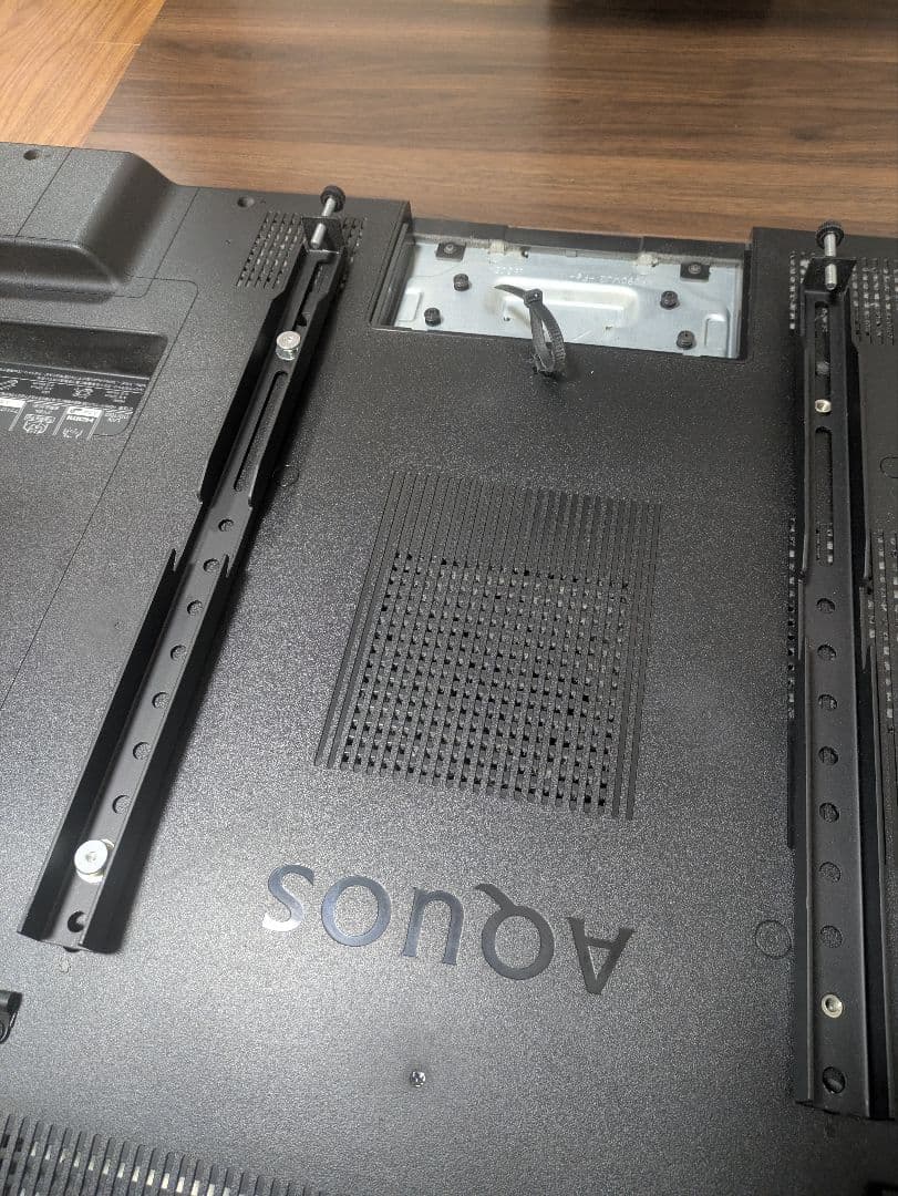 壁寄せテレビスタンド(ニトリHT01MBR/BK)