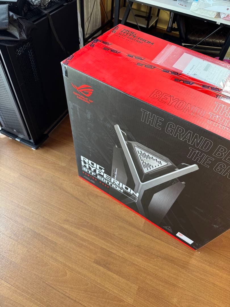 エイスース ROG Hyperion GR701 BTF Edition 未開封